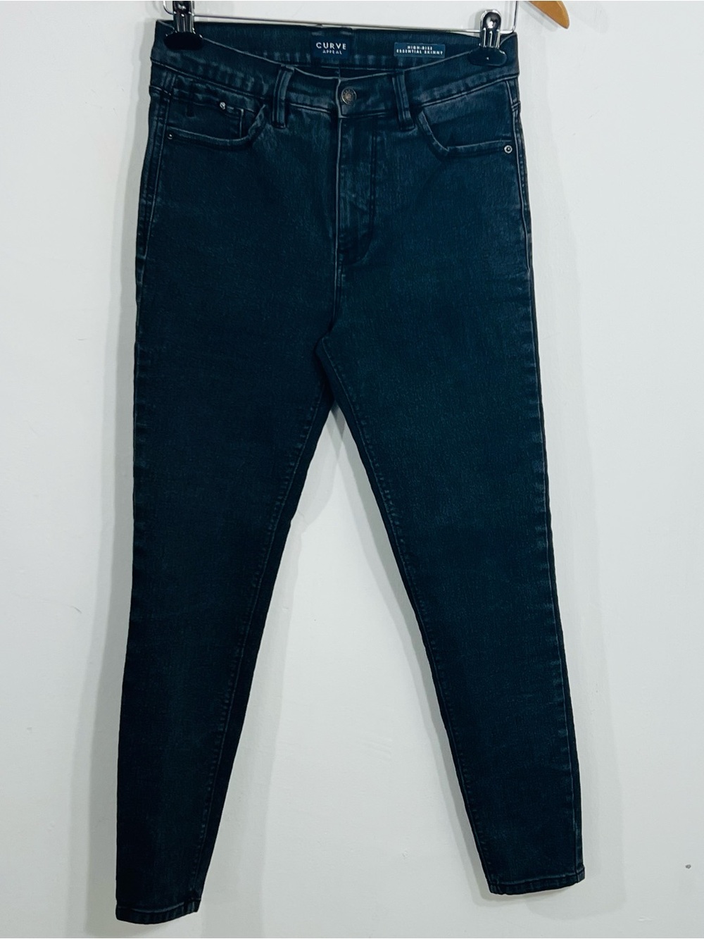 Curve Appeal High- Rise Essential Skinny Black Jeans Classic 5 Pocket Size 4